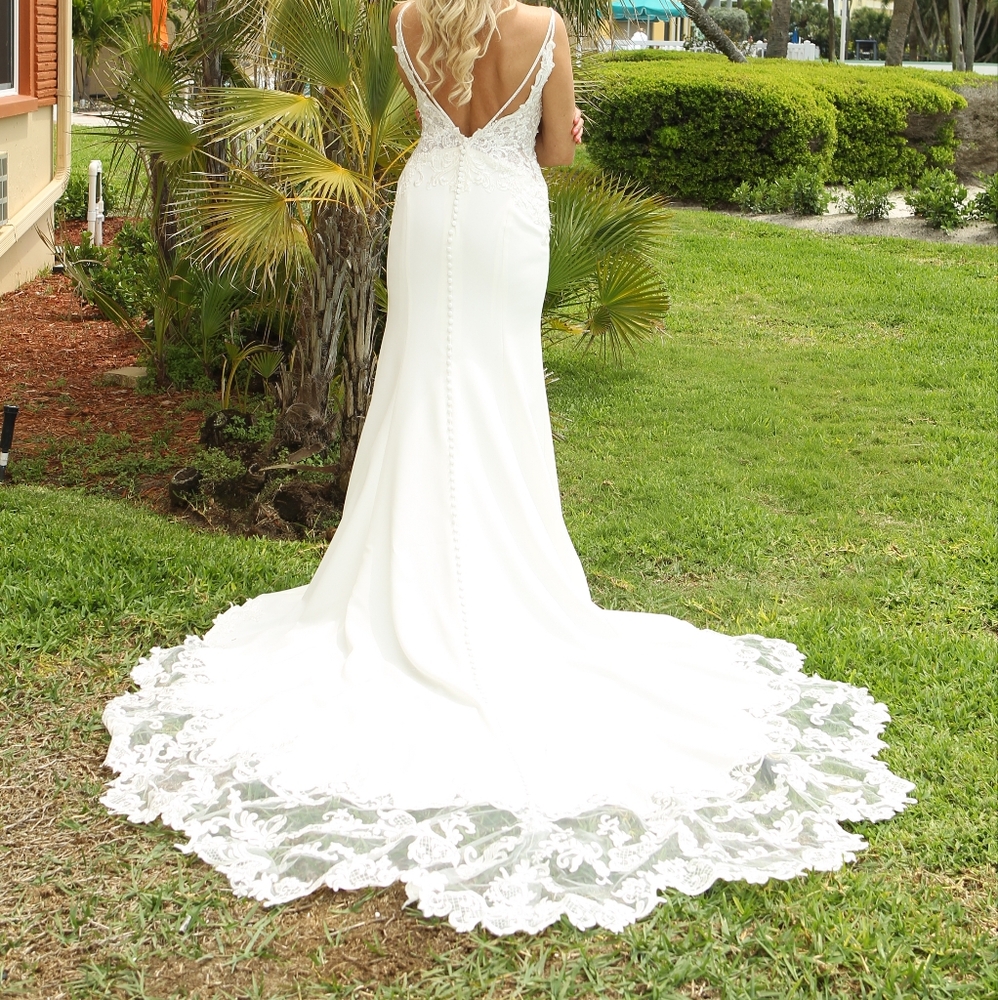Wedding dress